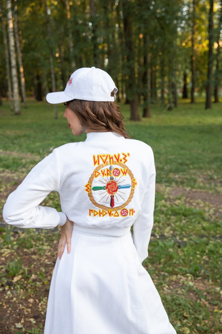 Очень женственный стильный и эффектный комплект в стиле спортшик🌹💥🔥 городской спортивный шик